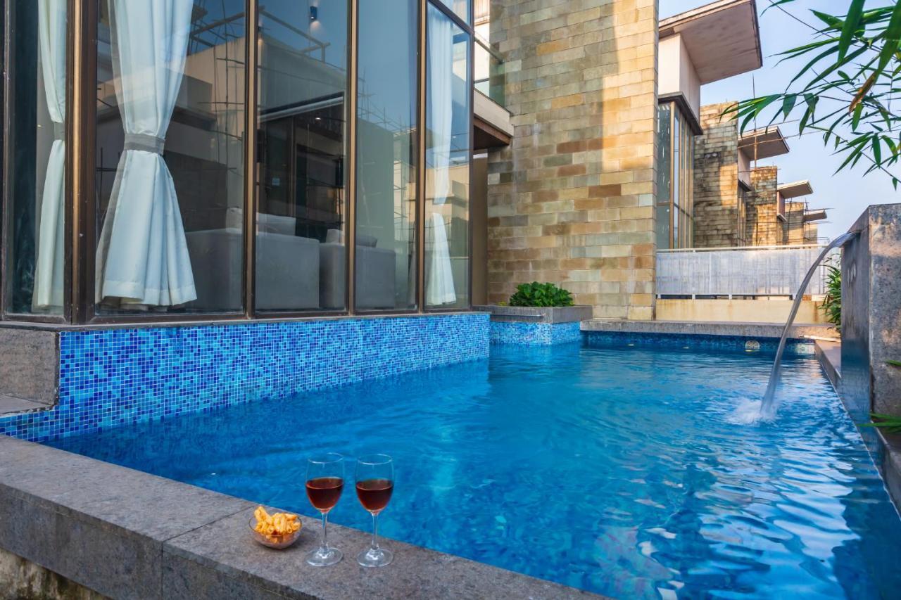 Saffronstays Aspen, Lonavala - Luxury Pool Villa With Games And Tv Room Near Bhushi Dam 외부 사진