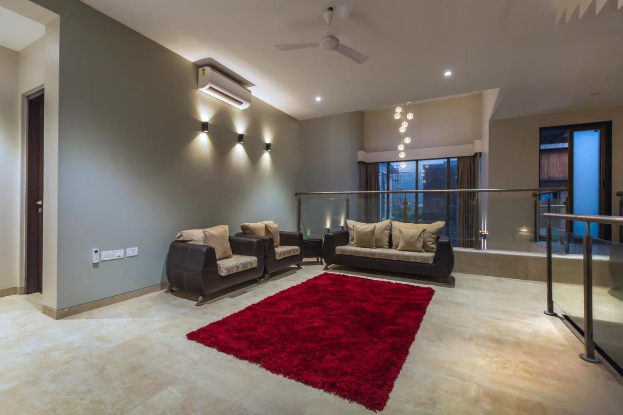 Saffronstays Aspen, Lonavala - Luxury Pool Villa With Games And Tv Room Near Bhushi Dam 외부 사진